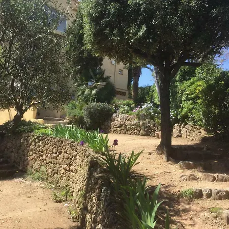 Macoran 2 Etoiles * Saint Aygulf